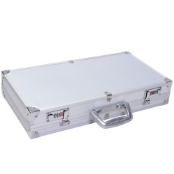 Alumiininen työkalulaukku, muokattava vaahtomuovi sisällä