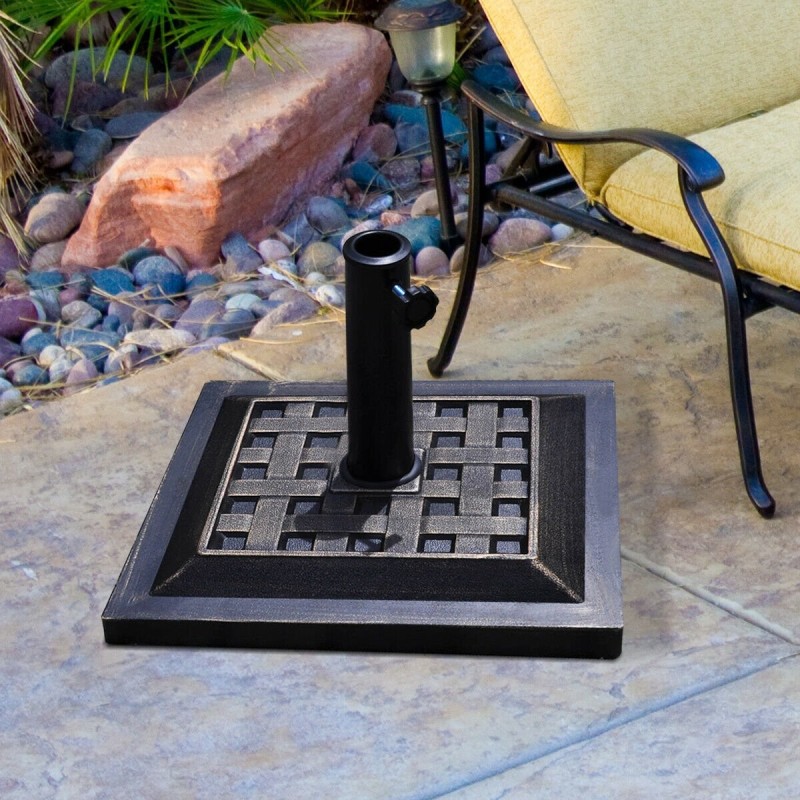 Pronssinen neliö aurinkovarjon jalusta terassille ja parvekkeelle