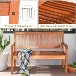 Kahden istuttava eukalyptuspuinen puutarhapenkki terassille ja puutarhaan