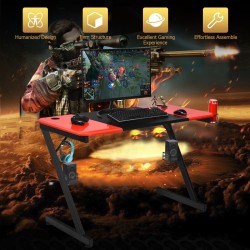 Z-muotoinen pelipöytä mukitelineellä ja kuulokekoukulla, musta/punainen