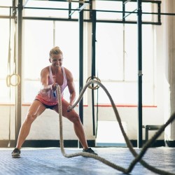 Keltainen juuttiköysi harjoitteluun, lämpötiivistetyt päädyt, 3-9 m