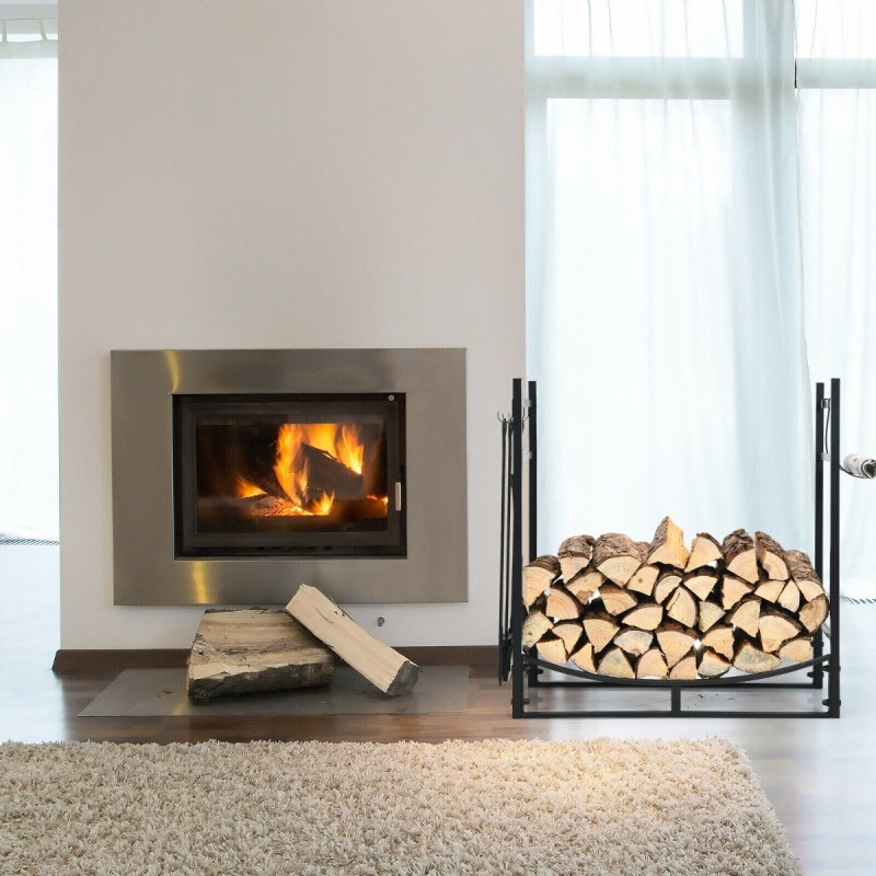 Tukeva musta metallinen polttopuuteline ja työkalusetti