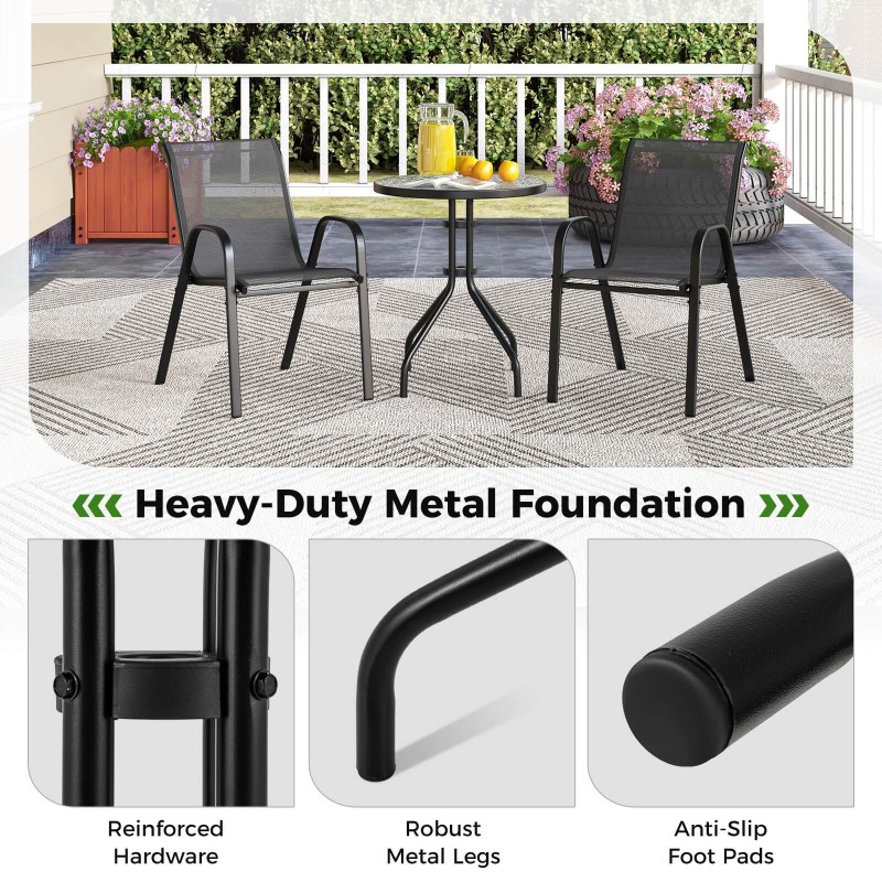 Kolmen osan ulkobistrosarja harmaa pinottavilla tuoleilla