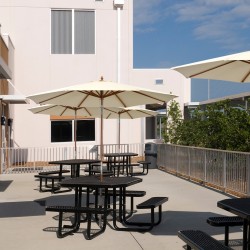 Puinen terassivarjo 300 cm, kallistettava, beige