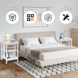 Kolmitasoinen valkoinen yöpöytä olohuoneeseen ja makuuhuoneeseen