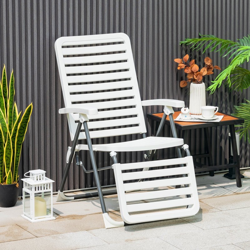 Valkoinen säädettävä terassituoli jalkatuella ja taittomekanismilla