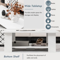 Kaksitasoinen valkoinen puinen kahvipöytä säilytystilalla