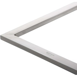 Moderni ruokapöydän tuoli keinuvalla teräsrungolla ja pehmeällä verhoilulla