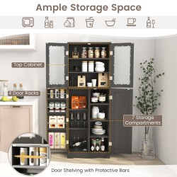 Musta keittiön kaappi lasiovilla ja säilytyshyllyillä