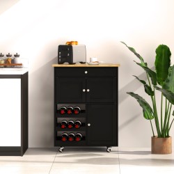 Musta keittiövaunu viinitelineillä ja kaapeilla