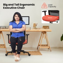 Ergonominen musta toimistotuoli säädettävällä niskatuella ja lannerangalla
