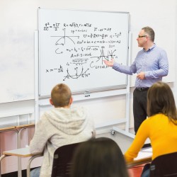  säädettävä korkeus