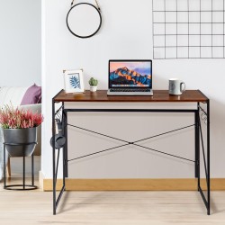 Taitettava ruskea tietokonepöytä, kestävä ja tilaa säästävä