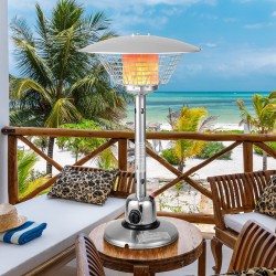 Kannettava hopeanvärinen terassilämmitin 3200 W pöytämalli