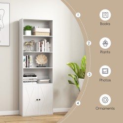 Valkoinen kuusitasoinen kirjahylly maalaisromanttisella kaapilla