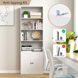 Valkoinen kuusitasoinen kirjahylly maalaisromanttisella kaapilla