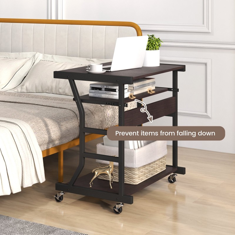 Liikuteltava ruskea tietokonepöytä pyörillä ja näppäimistötasolla