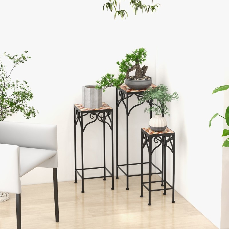 Kolmen mosaiikkikeltainen metallinen kasvitelineen sarja