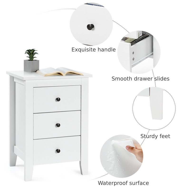 Valkoinen puinen yöpöytä kolmella laatikolla ja vakaalla rakenteella