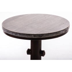 Säädettävä seisomapöytä palopostin muodossa puusta ja teräksestä