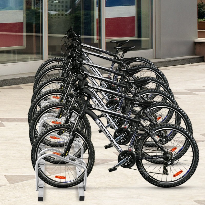 Hopeanvärinen teräksinen pyöräteline 6 pyörälle ulko- ja sisäkäyttöön