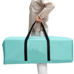 Kaksipaikkainen sininen campingtuoli aurinkosuojalla ja mini-pöydällä