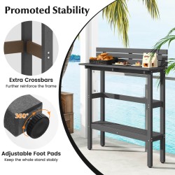 Harmaa ulkobaaripöytä säilytyshyllyllä ja säädettävillä jaloilla