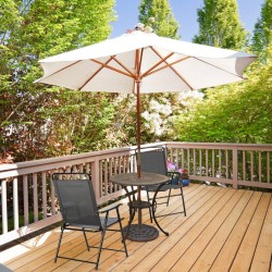 Neljän kappaleen taitettavat harmaat ulkotuolit käsinojilla