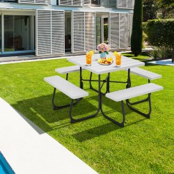 Valkoinen 8-hengen neliö piknikpöytä penkeillä ja varjonreiällä