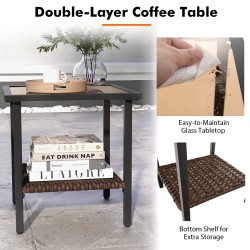 Kolmen osan patio keinutuolisetti kahvipöydällä ruskea