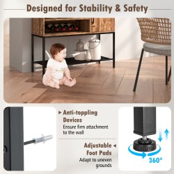 Rustiikkinen sivupöytä viinitelineillä ja säilytyshyllyillä