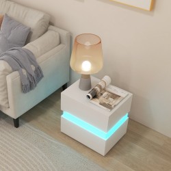 Valkoinen yöpöytä LED-valoilla ja kahdella laatikolla