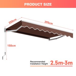 Ruskea ulosvedettävä parvekemarkiisi säädettävällä kulmalla