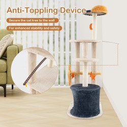 Korkea beige kissapuu sisalraapimispuilla ja leluilla