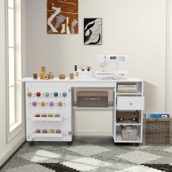 Taitettava valkoinen ompelupöytä säilytyshyllyillä ja tarjottimilla