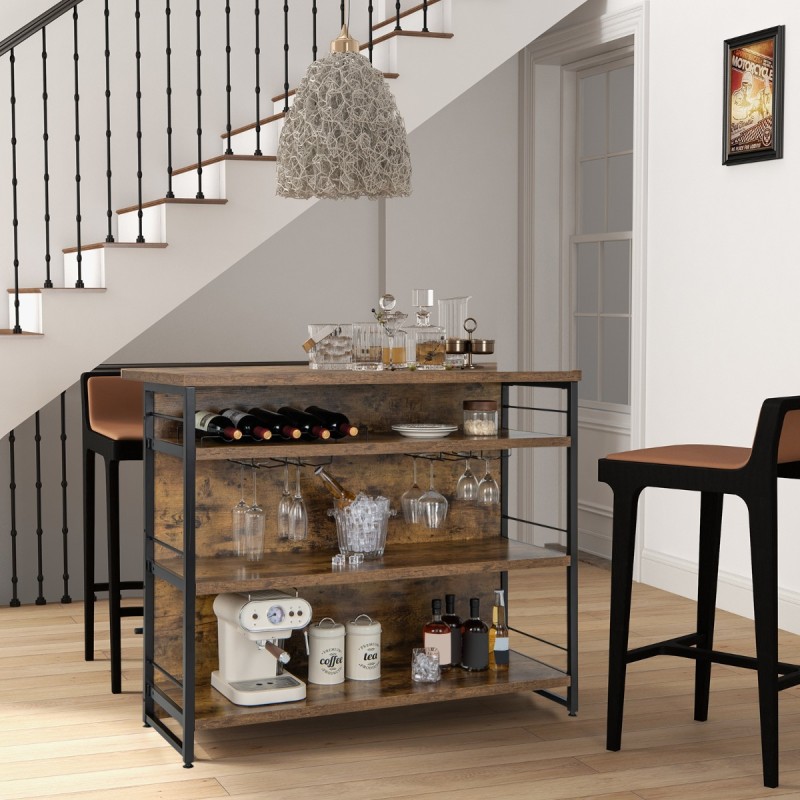 Rustiikkinen baarikaappi viinipullotelineellä ja lasipidikkeillä