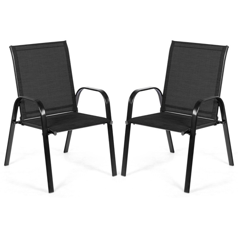 Kahden mustan ulkotuolin setti hengittävällä kankaalla