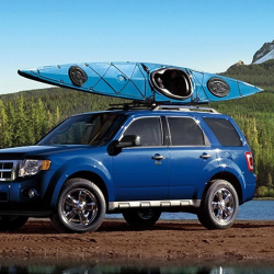 Musta kajakinkuljetussetti autokattotelineelle 4 monikäyttövyötä mukana