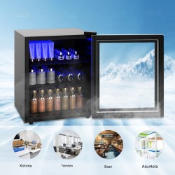 Musta kompakti juomajääkaappi lasiovella ja LED-valaistuksella