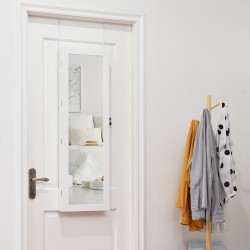 Valkoinen LED-valaistu korukaappi kokopeilillä ja lukolla