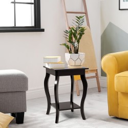 Kaksi ruskeaa eleganttia sivupöytää olohuoneeseen ja makuuhuoneeseen