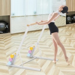 Valkoinen vapaasti seisova balettitanko painotelineellä ja pyörillä