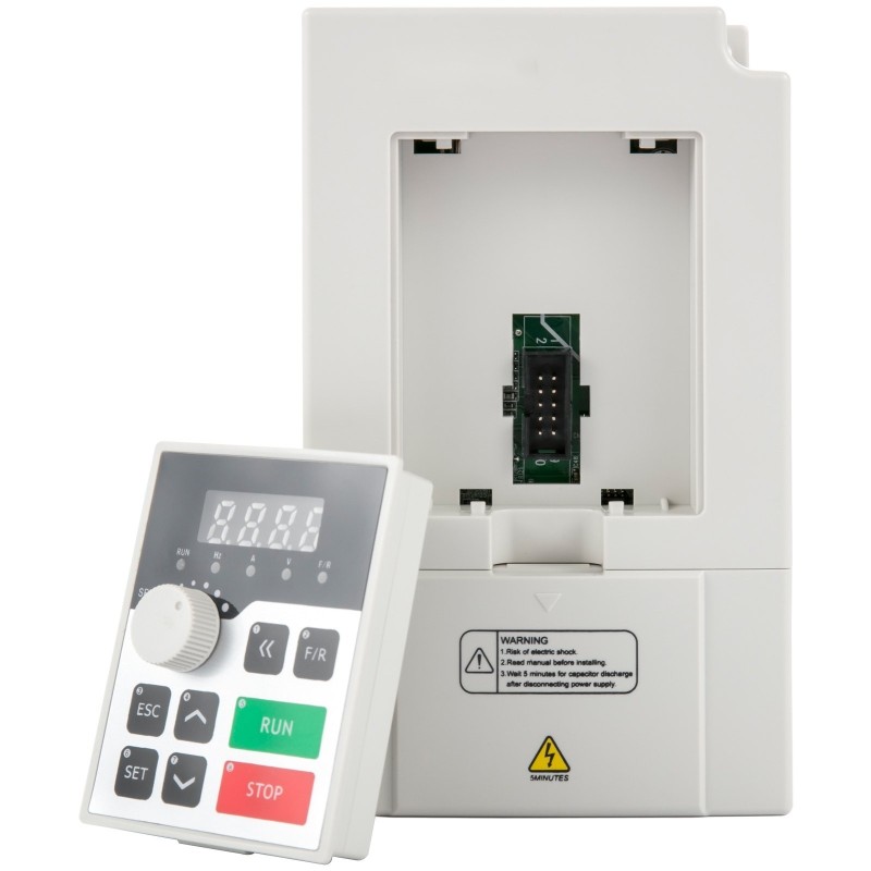 Taajuusmuuttaja 3 kW 220 V 1- tai 3-vaiheinen tulojännite 3-vaiheinen lähtö