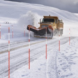 Heijastintikut lasikuituiset 183 cm 7,87 mm 100 kpl oranssit ajoteille ja pysäköintialueille