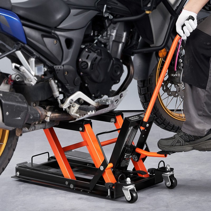 Hydraulinen moottoripyöränostin 0,7 tonnia 120–385 millimetriä nostokorkeus 360 asteen pyörillä