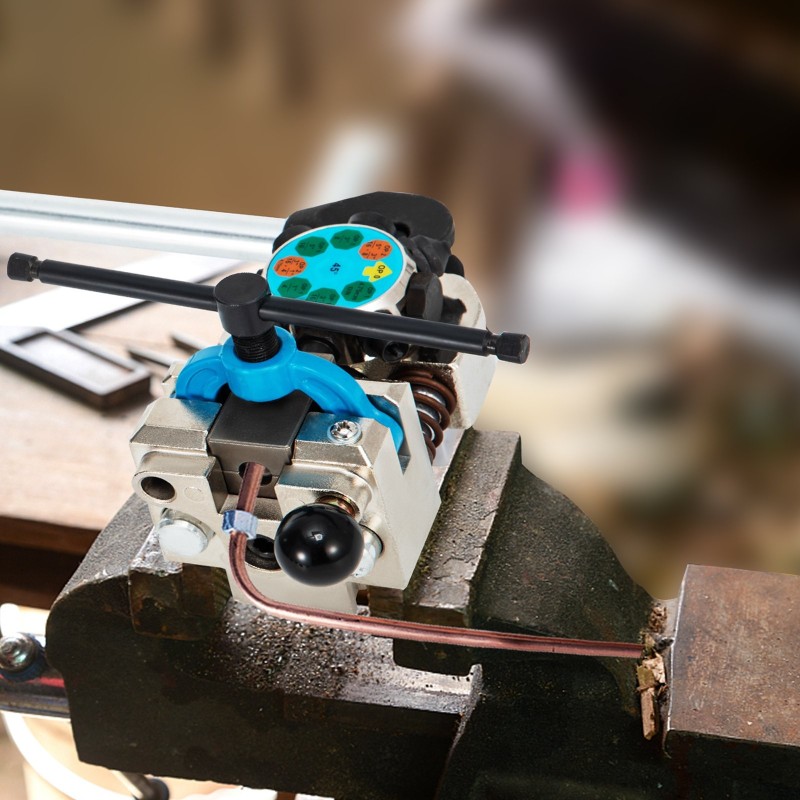 Jarruputken laippatyökalu 45 asteen yksöis-, kaksois- ja kuplalaipoille 3/16–3/8 tuumaisille