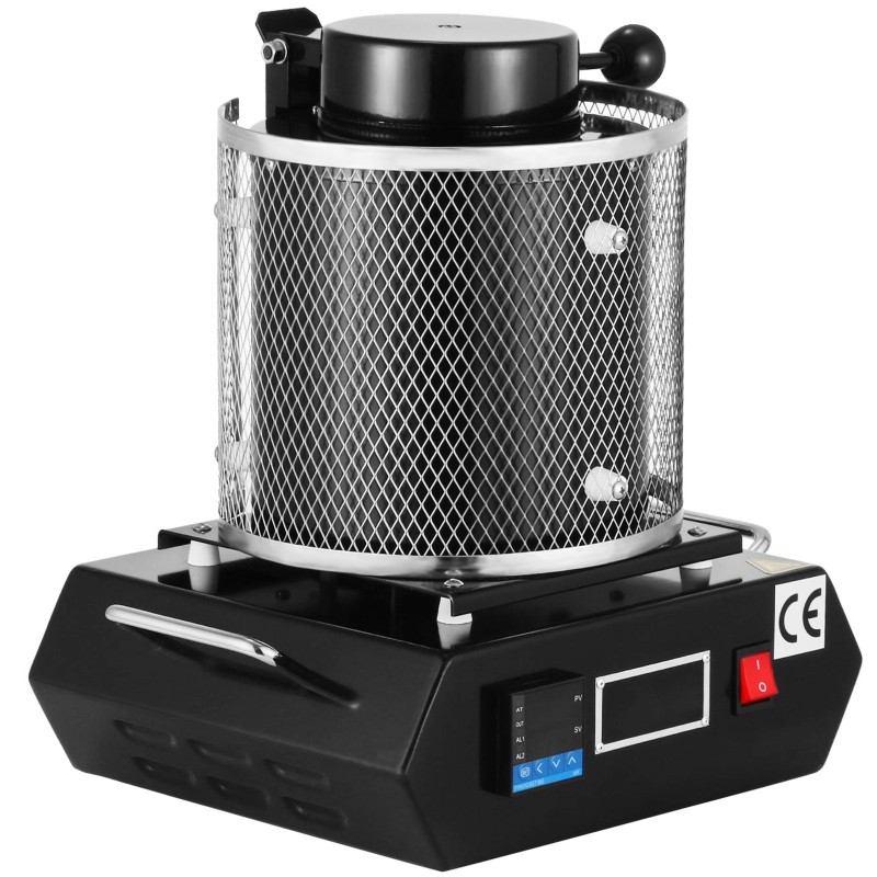 Sulatusuuni kolmen kilogramman grafiittisulatusastiolla digitaaliohjauksella 1150 °C kullan ja hopean sulatukseen