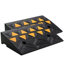 Luonnonkuminen reunakiviramppi 2 kpl 11 cm korkeus 15 t kantavuus autoille