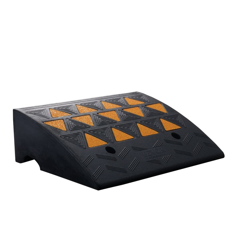 Kumiramppi luonnonkumista nousukorkeus 15,2 cm 49,1 x 37 cm reunakiville yhden kappaleen