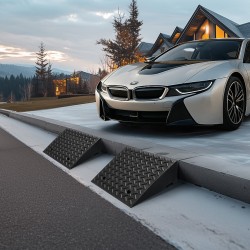 Ajoluiskapari kumimuoviyhdiste 2 kpl 17,8 cm nousukorkeus 3,175 tonnin kantavuus vedenpoistokanavalla